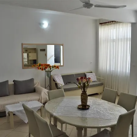 Sofia'S House Apartment Zakros Exterior photo